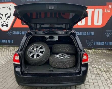 Черный Вольво В70, объемом двигателя 1.56 л и пробегом 310 тыс. км за 9100 $, фото 10 на Automoto.ua