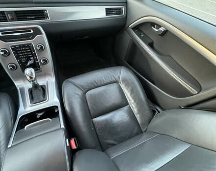 Черный Вольво В70, объемом двигателя 2.4 л и пробегом 288 тыс. км за 15490 $, фото 18 на Automoto.ua