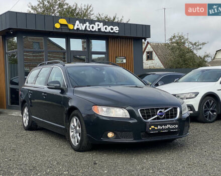 Чорний Вольво V70, об'ємом двигуна 1.6 л та пробігом 235 тис. км за 9300 $, фото 1 на Automoto.ua