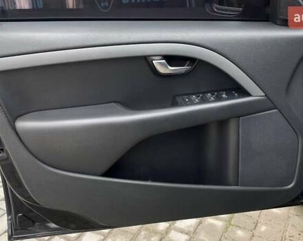 Черный Вольво В70, объемом двигателя 1.56 л и пробегом 310 тыс. км за 9100 $, фото 13 на Automoto.ua