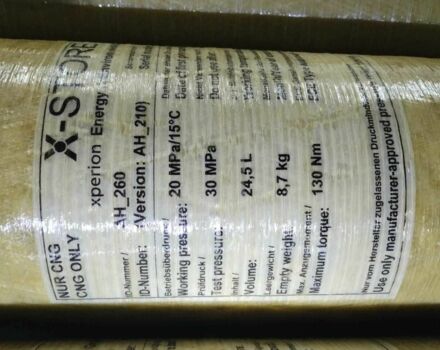 Черный Вольво В70, объемом двигателя 2 л и пробегом 190 тыс. км за 11357 $, фото 5 на Automoto.ua