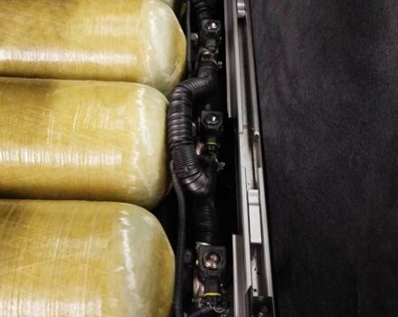 Черный Вольво В70, объемом двигателя 2 л и пробегом 190 тыс. км за 11357 $, фото 4 на Automoto.ua