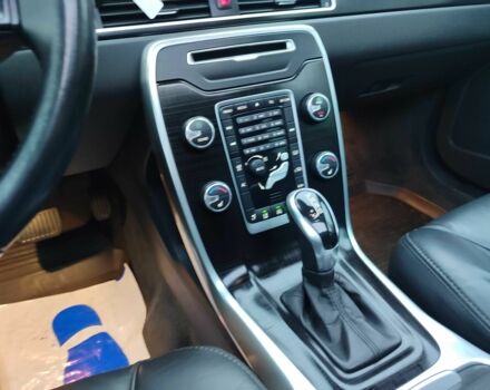 Черный Вольво В70, объемом двигателя 2 л и пробегом 215 тыс. км за 15500 $, фото 13 на Automoto.ua