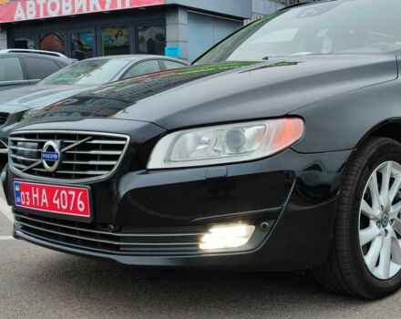 Черный Вольво В70, объемом двигателя 2 л и пробегом 215 тыс. км за 15500 $, фото 1 на Automoto.ua