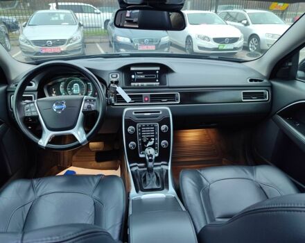 Черный Вольво В70, объемом двигателя 2 л и пробегом 215 тыс. км за 15500 $, фото 11 на Automoto.ua