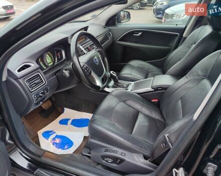 Черный Вольво В70, объемом двигателя 2 л и пробегом 215 тыс. км за 15500 $, фото 12 на Automoto.ua