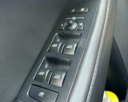 Чорний Вольво V70, об'ємом двигуна 2 л та пробігом 254 тис. км за 14500 $, фото 10 на Automoto.ua