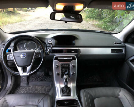 Черный Вольво В70, объемом двигателя 1.97 л и пробегом 280 тыс. км за 7300 $, фото 6 на Automoto.ua