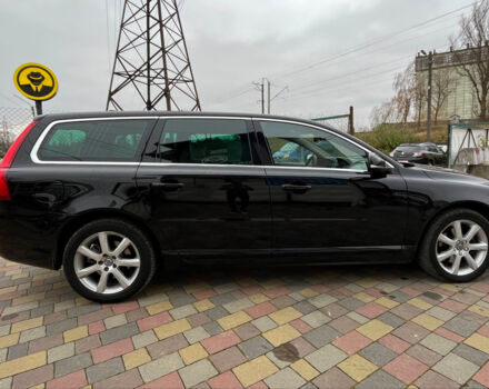 Чорний Вольво V70, об'ємом двигуна 2 л та пробігом 255 тис. км за 13500 $, фото 7 на Automoto.ua