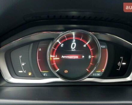 Черный Вольво В70, объемом двигателя 2 л и пробегом 240 тыс. км за 13777 $, фото 33 на Automoto.ua