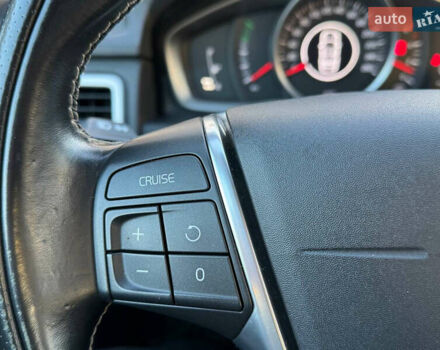 Чорний Вольво V70, об'ємом двигуна 2 л та пробігом 234 тис. км за 12999 $, фото 46 на Automoto.ua