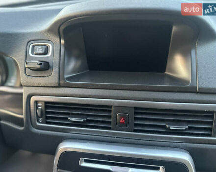 Вольво В70 2016 в Ивано-Франковске на Automoto.ua Черный Вольво В70, объемом двигателя 2 л и пробегом 241 тыс. км за 12000 $, фото 31 на Automoto.ua