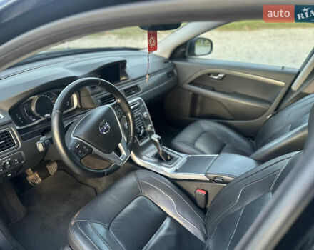 Вольво В70 2016 в Ивано-Франковске на Automoto.ua Черный Вольво В70, объемом двигателя 2 л и пробегом 241 тыс. км за 12000 $, фото 11 на Automoto.ua