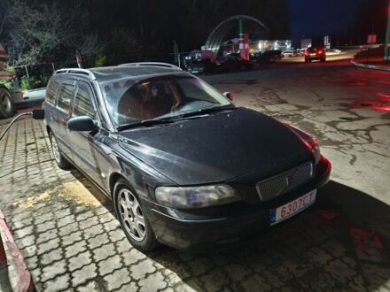 Вольво В70 2000 в Чугуеве на Automoto.ua Черный Вольво В70, объемом двигателя 2.5 л и пробегом 300 тыс. км за 3500 $, фото 1 на Automoto.ua