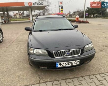 Черный Вольво В70, объемом двигателя 2.4 л и пробегом 250 тыс. км за 4750 $, фото 1 на Automoto.ua