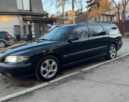 Черный Вольво В70, объемом двигателя 2.4 л и пробегом 327 тыс. км за 5000 $, фото 1 на Automoto.ua