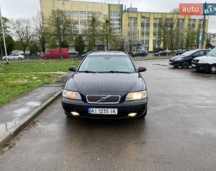 Черный Вольво В70, объемом двигателя 2.4 л и пробегом 380 тыс. км за 5200 $, фото 1 на Automoto.ua