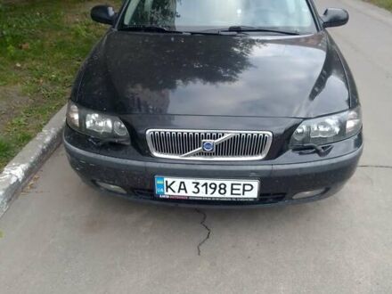 Вольво V70 2003 у Переяславе-Хмельницком на Automoto.ua Чорний Вольво V70, об'ємом двигуна 2.4 л та пробігом 430 тис. км за 4999 $, фото 1 на Automoto.ua