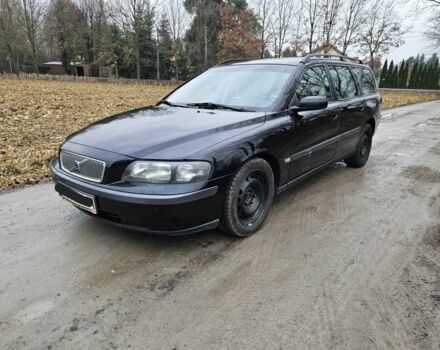 Черный Вольво В70, объемом двигателя 2.4 л и пробегом 400 тыс. км за 2400 $, фото 1 на Automoto.ua