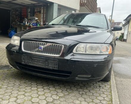 Вольво В70 2005 в Ужгороде на Automoto.ua Черный Вольво В70, объемом двигателя 0 л и пробегом 310 тыс. км за 874 $, фото 1 на Automoto.ua