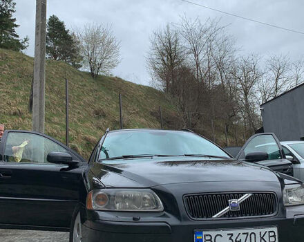 Черный Вольво В70, объемом двигателя 2.4 л и пробегом 470 тыс. км за 7000 $, фото 1 на Automoto.ua