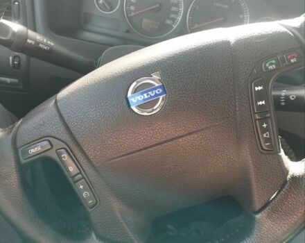 Чорний Вольво V70, об'ємом двигуна 2.4 л та пробігом 439 тис. км за 6500 $, фото 1 на Automoto.ua