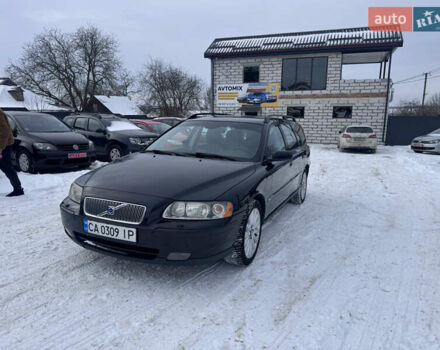 Чорний Вольво V70, об'ємом двигуна 2.4 л та пробігом 300 тис. км за 4380 $, фото 1 на Automoto.ua