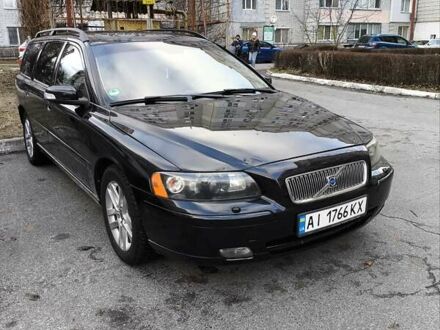 Черный Вольво В70, объемом двигателя 2.4 л и пробегом 289 тыс. км за 7500 $, фото 1 на Automoto.ua