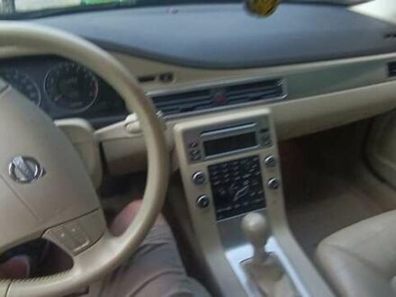 Вольво В70 2008 в Хмельницком на Automoto.ua Черный Вольво В70, объемом двигателя 2 л и пробегом 220 тыс. км за 8700 $, фото 1 на Automoto.ua