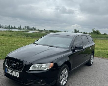 Чорний Вольво V70, об'ємом двигуна 2 л та пробігом 263 тис. км за 8767 $, фото 1 на Automoto.ua