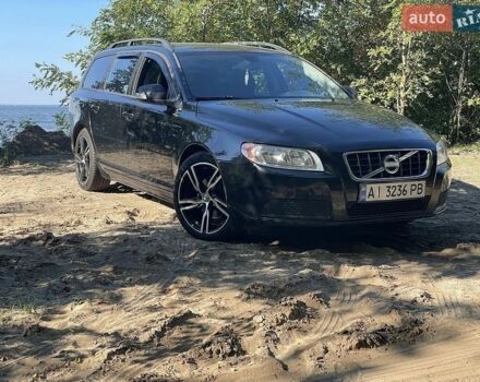 Черный Вольво В70, объемом двигателя 1.6 л и пробегом 328 тыс. км за 8519 $, фото 1 на Automoto.ua