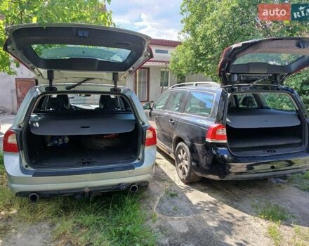 Чорний Вольво V70, об'ємом двигуна 2 л та пробігом 220 тис. км за 9999 $, фото 1 на Automoto.ua