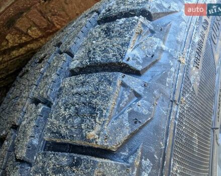 Фиолетовый Вольво В70, объемом двигателя 2.4 л и пробегом 360 тыс. км за 3000 $, фото 6 на Automoto.ua