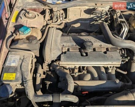 Фиолетовый Вольво В70, объемом двигателя 2.4 л и пробегом 360 тыс. км за 3000 $, фото 21 на Automoto.ua