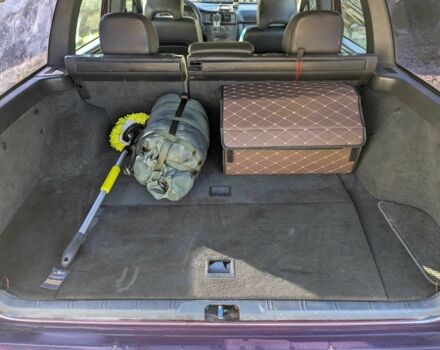 Фиолетовый Вольво В70, объемом двигателя 2.4 л и пробегом 380 тыс. км за 2608 $, фото 16 на Automoto.ua