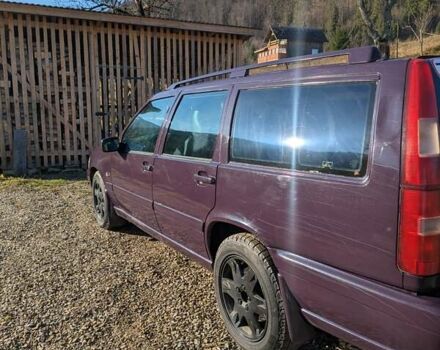 Фиолетовый Вольво В70, объемом двигателя 2.4 л и пробегом 360 тыс. км за 3000 $, фото 1 на Automoto.ua