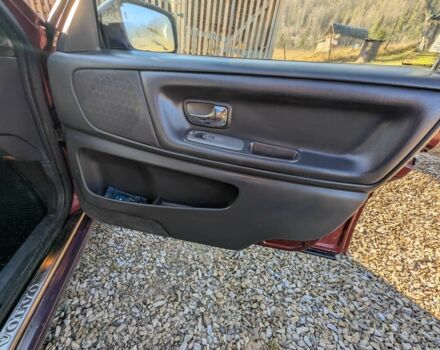 Фиолетовый Вольво В70, объемом двигателя 2.4 л и пробегом 380 тыс. км за 2608 $, фото 14 на Automoto.ua