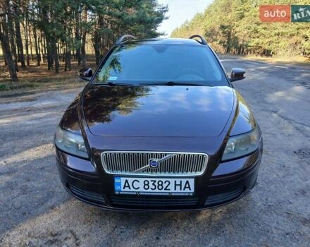 Фиолетовый Вольво В70, объемом двигателя 2 л и пробегом 300 тыс. км за 4999 $, фото 3 на Automoto.ua