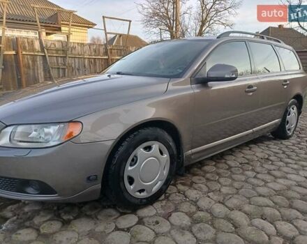 Коричневий Вольво V70, об'ємом двигуна 2 л та пробігом 297 тис. км за 6900 $, фото 9 на Automoto.ua