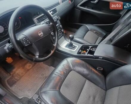 Коричневий Вольво V70, об'ємом двигуна 2 л та пробігом 297 тис. км за 6900 $, фото 13 на Automoto.ua