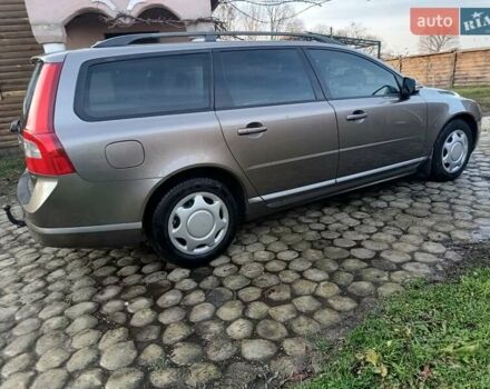 Коричневий Вольво V70, об'ємом двигуна 2 л та пробігом 297 тис. км за 6900 $, фото 7 на Automoto.ua
