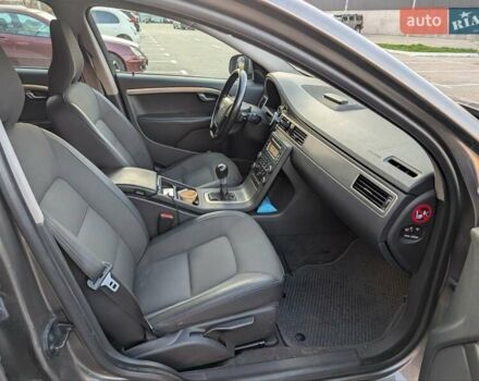 Коричневий Вольво V70, об'ємом двигуна 1.56 л та пробігом 279 тис. км за 8800 $, фото 9 на Automoto.ua