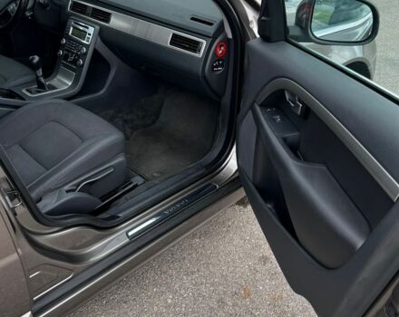 Коричневый Вольво В70, объемом двигателя 1.6 л и пробегом 273 тыс. км за 5200 $, фото 6 на Automoto.ua