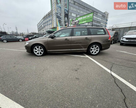 Коричневый Вольво В70, объемом двигателя 2.4 л и пробегом 203 тыс. км за 17500 $, фото 52 на Automoto.ua