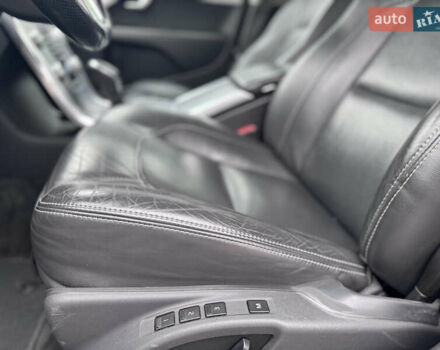 Коричневый Вольво В70, объемом двигателя 2.4 л и пробегом 203 тыс. км за 17500 $, фото 22 на Automoto.ua