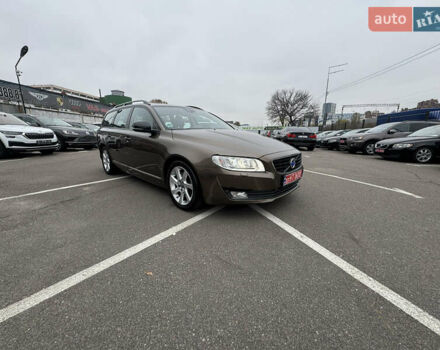 Коричневый Вольво В70, объемом двигателя 2.4 л и пробегом 203 тыс. км за 17500 $, фото 56 на Automoto.ua