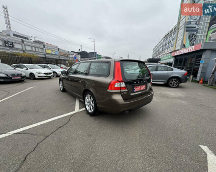 Коричневый Вольво В70, объемом двигателя 2.4 л и пробегом 203 тыс. км за 17500 $, фото 53 на Automoto.ua