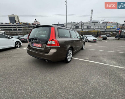 Коричневый Вольво В70, объемом двигателя 2.4 л и пробегом 203 тыс. км за 17500 $, фото 54 на Automoto.ua