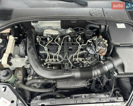 Коричневый Вольво В70, объемом двигателя 2.4 л и пробегом 203 тыс. км за 17500 $, фото 58 на Automoto.ua