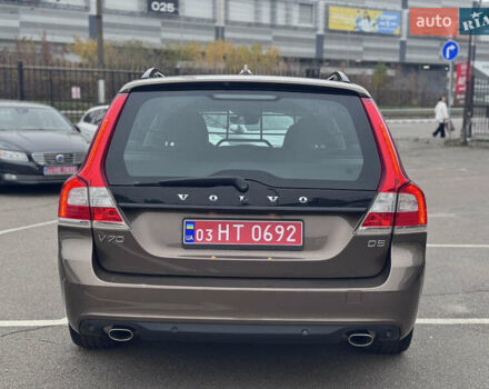 Коричневый Вольво В70, объемом двигателя 2.4 л и пробегом 203 тыс. км за 17500 $, фото 4 на Automoto.ua